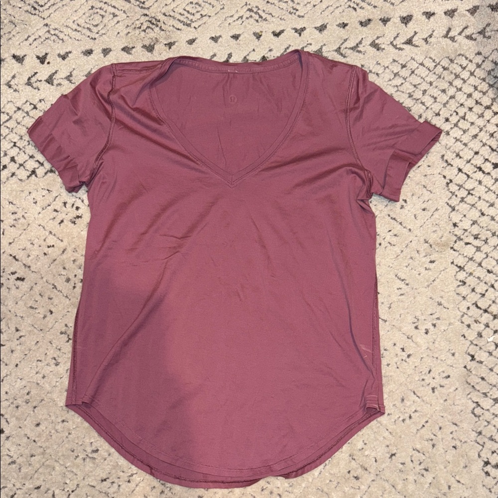 lululemon athletica Short Sleeve V-Neck Top in Mauve